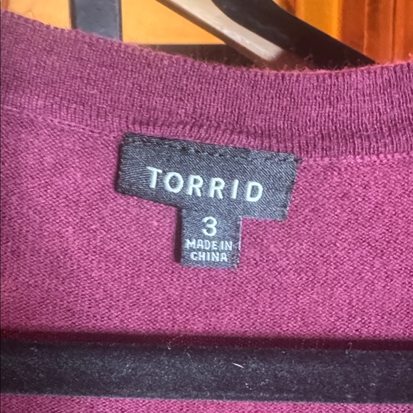 Torrid Burgundy Plum V-Neck Ruffle Hem Tunic Sweater Size 3X - Picture 8 of 10
